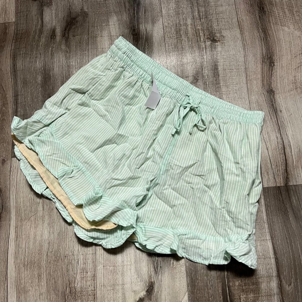 American Eagle Mid Rise Pull On Stretch Shorts Stripe Green NWT Women’s Size S